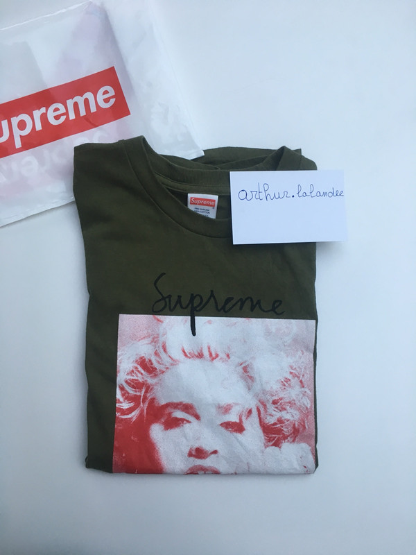 Tee shirt supreme madonna - Vinted