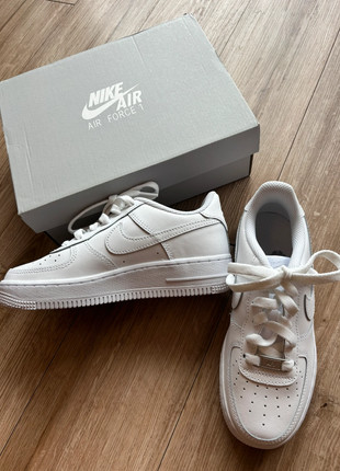 Obrázek k inzerátu: Nové boty NIKE Air Force 1 vel. 35