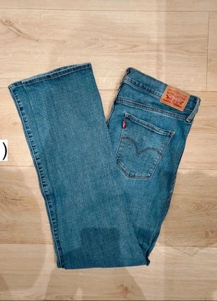 Jean Levi's Strauss & CO Coupe Droite W32 L32, marque: Levi's, état: Très bon état, taille: M / 38 / 10, 14,99 €, 16,44 € Protection acheteurs incluse