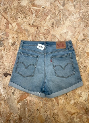 S1553 Short Levis Femme W30 Bleu clair, brand: Levi's, condition: Very good, size: S / 36 / 8, €29.99, €32.19 includes Buyer Protection Pro