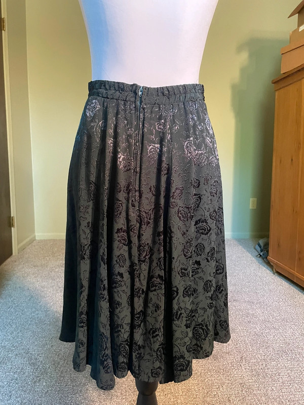 Vintage Dark Green Floral Skirt 3