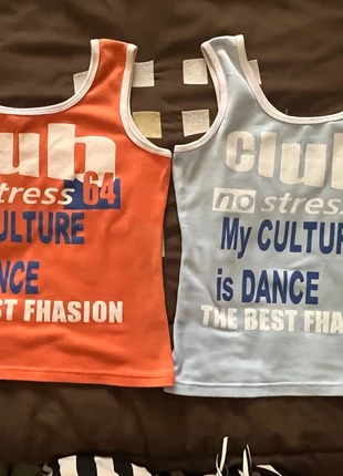 Roupa XL, 2 tops, azul e laranja, azul é grande perfeito, ler definição:, marca: dfbowsport, estado: Muito bom, tamanho: XL / 42 / 14, €2.50, €3.33 inclui Proteção do Comprador