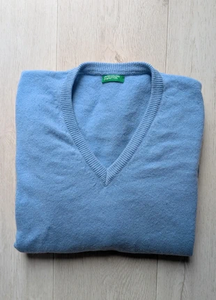 Pull bleu clair en laine col V United Colors Of Benetton taille L, marque: Made In Italy, état: Bon état, taille: L, 10,00 €, 11,20 € Protection acheteurs incluse