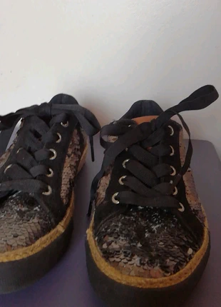 Jolies baskets pailletées bronze et noir Gios Eppo, brand: Gioseppo, condition: Good, size: 37, €9.00, €10.15 includes Buyer Protection