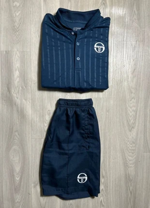 Ensemble polo manches courtes / short Sergio Tacchini marin Taille S, marke: Sergio Tacchini, zustand: Sehr gut, größe: S, 15,00 €, 16,45 € beinhaltet Vinted-Käuferschutz Pro