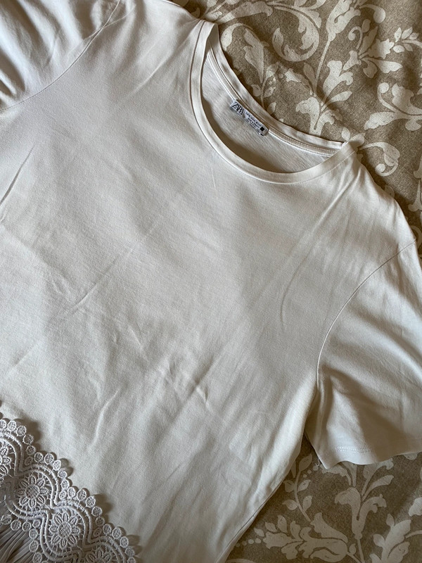 Tshirt branca - ZARA 1