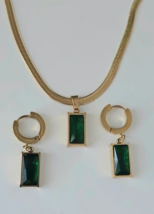 Gold Stainless Steel Necklace & Earrings Set-
Green Emerald Style - Hypoallergenic Jewellery, brand: GOLDEN, condition: New without tags, £12.00, £13.30 includes Buyer Protection