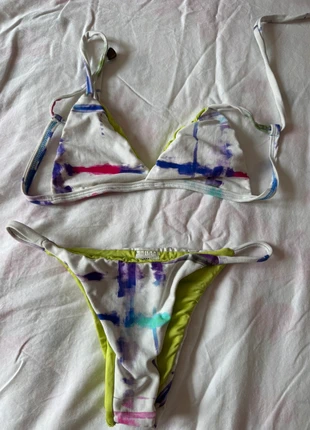 Bikini tie & dye violet blanc et bleu, état: Neuf sans étiquette, taille: XS / 34 / 6, 5,00 €, 5,95 € Protection acheteurs incluse