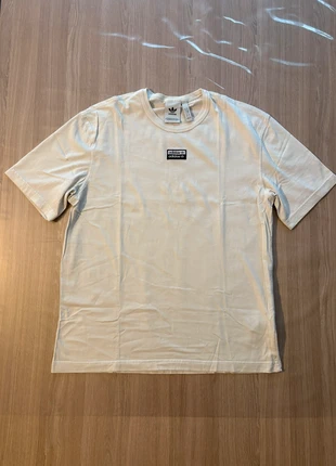 T-shirt blanc Adidas, marque: adidas, état: Très bon état, taille: M, 10,00 €, 11,20 € Protection acheteurs incluse