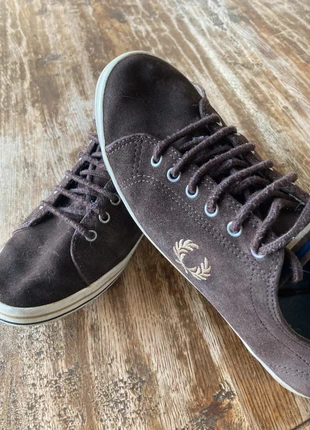 Baskets habillés daim marron Fred Perry T41, marca: Fred Perry, estado: Muy bueno, tamaño: 41, 25,00 €, 26,95 € Protección al comprador incluida