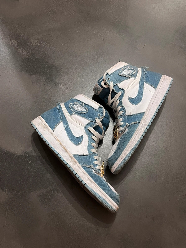 Air Jordan 1 High OG Denim 3