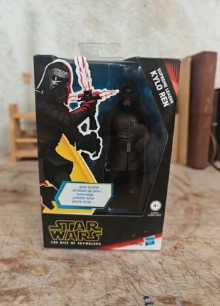 Figurine de Kylo Ren, marque: Hasbro, état: Très bon état, taille: Taille unique, 5,00 €, 5,95 € Protection acheteurs incluse