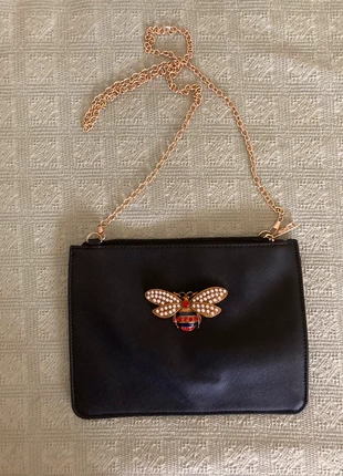 pochette nera con catenella, brand: Vintage, condizioni: Nuovo senza cartellino, €4.00, €4.90 include la Protezione acquisti