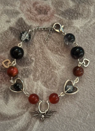 red bat bracelet, merk: Sonstiges, staat: Heel goed, € 4,00, € 4,90 inclusief Kopersbescherming