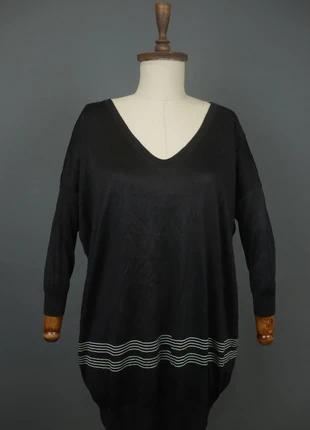 Balenciaga knits black silk long sleeve v-neck pullover bodycon dress size 40, marque: Balenciaga, état: Bon état, taille: Autre, 135,99 €, 143,49 € Protection acheteurs incluse