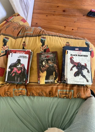 21 bd Marvel et dc, staat: Heel goed, € 100,00, € 105,70 inclusief Kopersbescherming