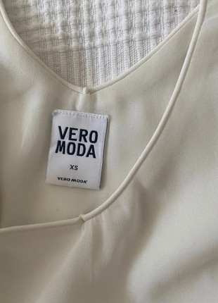 Weißes Trägertop, marque: Vero Moda, état: Bon état, taille: XS / 34 / 6, 3,00 €, 3,85 € Protection acheteurs incluse