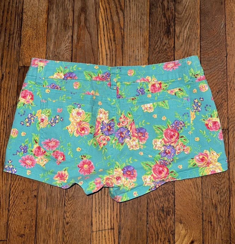 🔥Cute Floral Shorts🔥 3