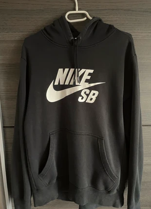 Sweet à capuche Nike, brand: Nike, condition: Very good, size: M, €22.00, €23.80 includes Buyer Protection