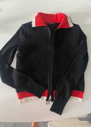 Zara women’s Jumper , marque: Zara, état: Très bon état, taille: M / 38 / 10, 9,00 €, 10,15 € Protection acheteurs incluse