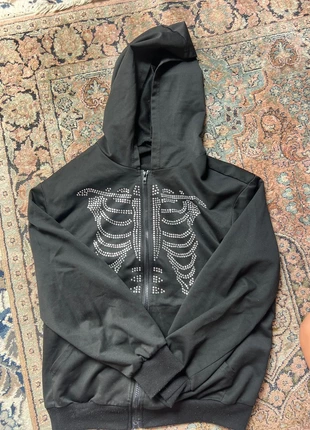 skeleton zip up, état: Très bon état, taille: M / 38 / 10, 4,00 €, 4,90 € Protection acheteurs incluse
