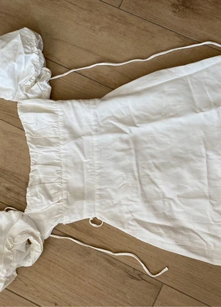 Robe Zara blanche coquette, marque: Zara, état: Bon état, taille: M / 38 / 10, 5,00 €, 5,95 € Protection acheteurs incluse