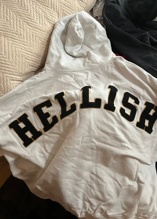 Sudadera Hellish, merk: Como, staat: Heel goed, maat: L / 40 / 12, € 10,00, € 11,20 inclusief Kopersbescherming