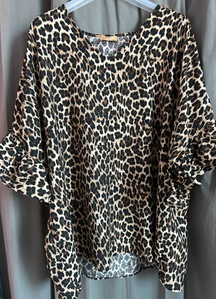 Tunique léopard, brand: Made In Italy, condizioni: Ottime, taglia: 8XL / IT 60 / EU 56, €18.00, €19.60 include la Protezione acquisti