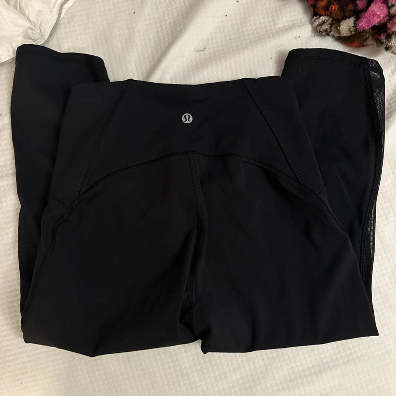 Lululemon black cropped high rise mesh panel leggings 1