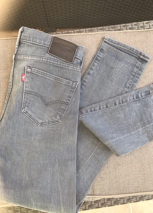 Jeans Lévis 510, marque: Levi's, état: Très bon état, taille: W30 | FR 40, 14,00 €, 15,40 € Protection acheteurs incluse
