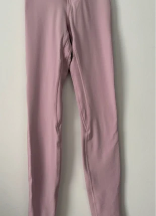 Legging lululemon rose poudre / violet lila, merk: Lululemon, staat: Heel goed, maat: XXXS / 30 / 2, € 40,00, € 42,70 inclusief Kopersbescherming
