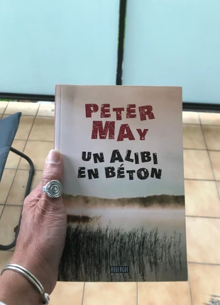 Un alibi en béton, état: Bon état, 3,00 €, 3,85 € Protection acheteurs incluse