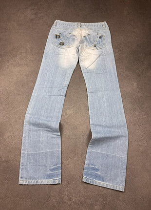 Dolce Gabbana Straightjeans Hellblau mit crazy Backdesign Größe XS 28, marque: Dolce & Gabbana, état: Très bon état, taille: XS / 34 / 6, 79,90 €, 84,60 € Protection acheteurs incluse