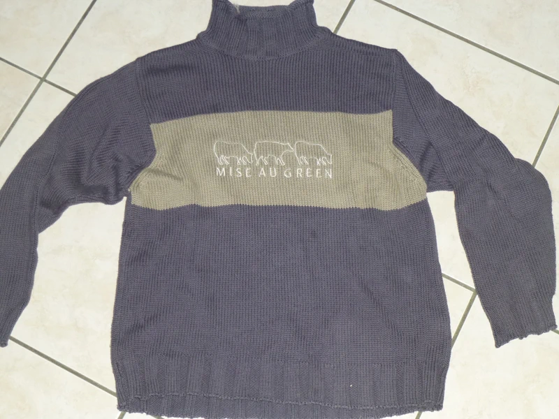 1 pull 2 tee-shirt MISE au Green 6 / 8 ans - photo numéro 2