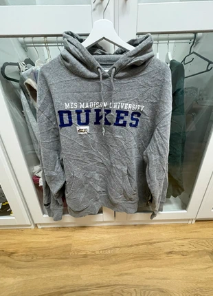 Madison University „Dukes“ Hoodie, marke: University, zustand: Gut, größe: L, 15,00 €, 16,45 € inklusive Vinted-Käuferschutz