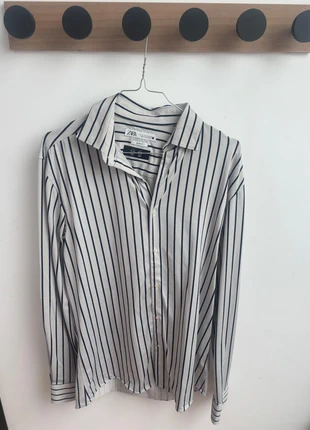 Chemise habillé/vacance Zara slim fit taille 38/S/M blanche à rayure bleu marine, merk: Zara, staat: Goed, maat: S, € 2,50, € 3,33 inclusief Kopersbescherming