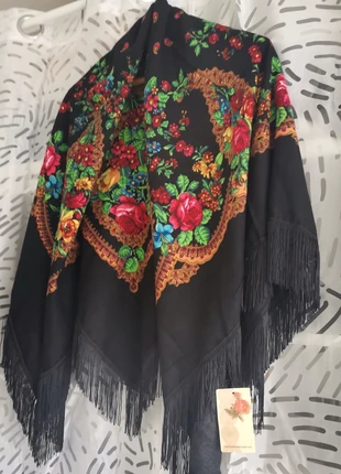 Châle russe, marque: Made in Russia, état: Neuf avec étiquette, 43,00 €, 45,85 € Protection acheteurs incluse