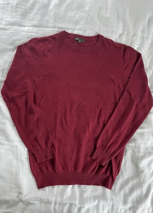 Pull ras de cou bordeau, merk: Primark, staat: Heel goed, maat: M, € 5,00, € 5,95 inclusief Kopersbescherming