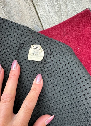 Peesbeschermers / Beenbeschermers, merk: Picasso, staat: Goed, € 9,00, € 10,15 inclusief Kopersbescherming