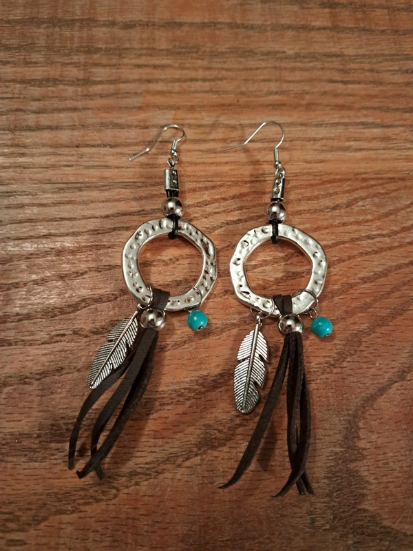 Silver earrings with brown detail and feather charm 3