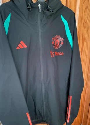 Veste Manchester United, marque: adidas, état: Très bon état, taille: M, 40,00 €, 42,70 € Protection acheteurs incluse