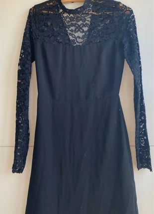 Vestido con encaje negro, merk: Warehouse, staat: Heel goed, maat: S / 36 / 8, € 15,00, € 16,45 inclusief Kopersbescherming