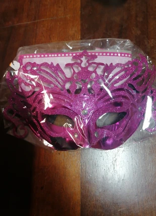 Maschera di carnevale veneziana fucsia, marke: Veneziana, zustand: Neu, 29,00 €, 31,15 € inklusive Vinted-Käuferschutz