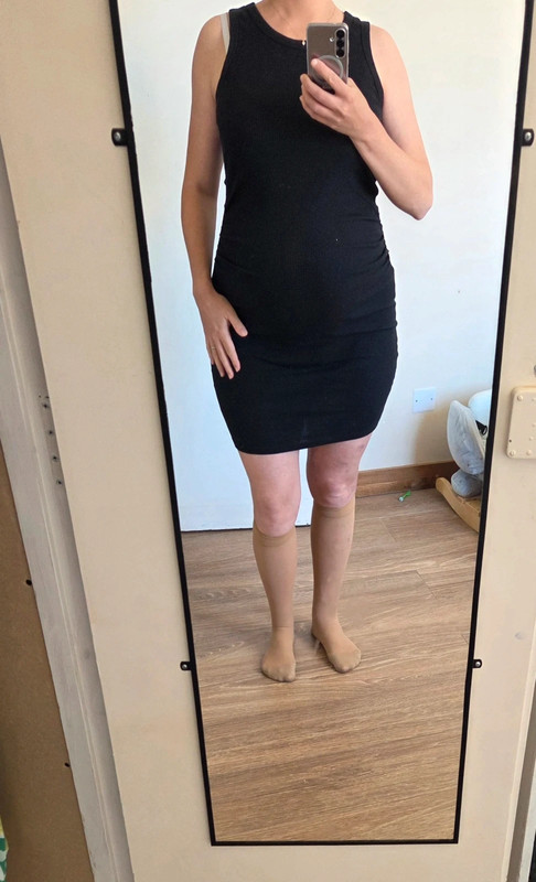 Robe courte de grossesse - photo numéro 2
