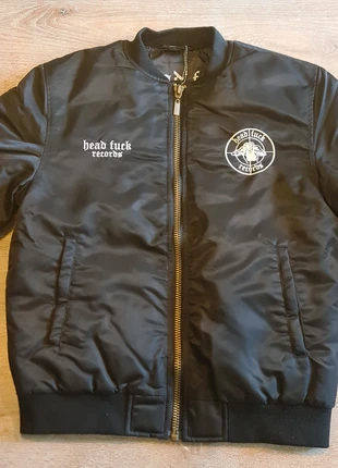 Headfuck Records Bomberjacket, merk: Headfuck Records, staat: Nieuw met prijskaartje, maat: M, € 150,00, € 158,20 inclusief Kopersbescherming