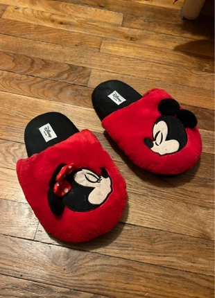 chaussons minnie mouse confortable / disney T41, marque: Primark, état: Très bon état, taille: 41, 9,99 €, 11,19 € Protection acheteurs incluse