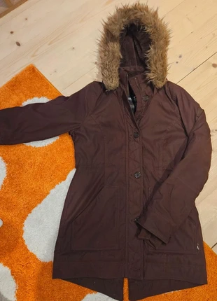 Veste / Manteau d'hiver Hollister, brand: Hollister, condizioni: Ottime, taglia: XS / IT 38 / EU 34, €10.00, €11.20 include la Protezione acquisti