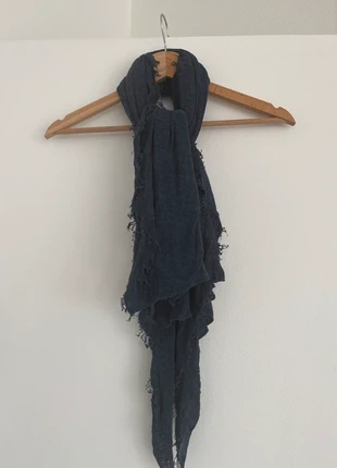 Écharpe automne /hiver légère, marke: Pull & Bear, zustand: Sehr gut, 1,00 €, 1,75 € inklusive Vinted-Käuferschutz