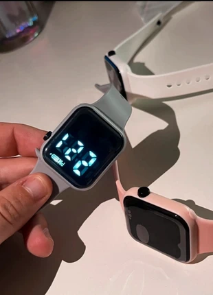 Montre connecté, brand: De, condition: New with tags, size: 30–38 mm, €3.00, €3.85 includes Buyer Protection