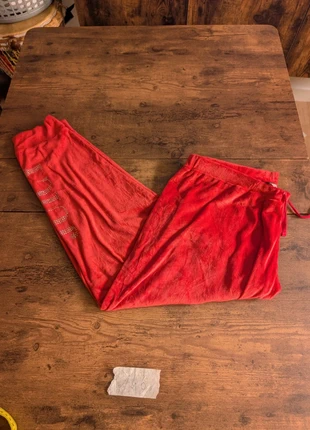 Pantalon jogging juicy couture vintage, marke: Juicy Couture, zustand: Sehr gut, größe: XL / 42 / 14, 15,00 €, 16,45 € beinhaltet Vinted-Käuferschutz Pro